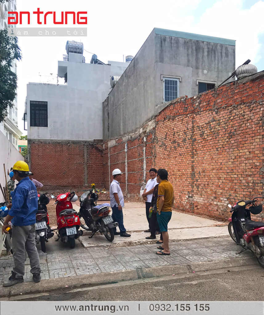 antrung.vn-Cty-thiet-ke-nha-pho-uy-tin-Vung-Tau-mr-dinh-nguyen-huu-canh-hinh-thi-cong-3-copy-857x1024